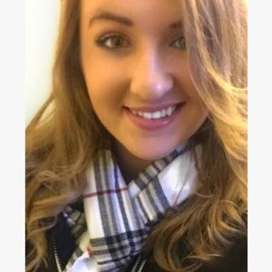 Meet your Posher, Frances